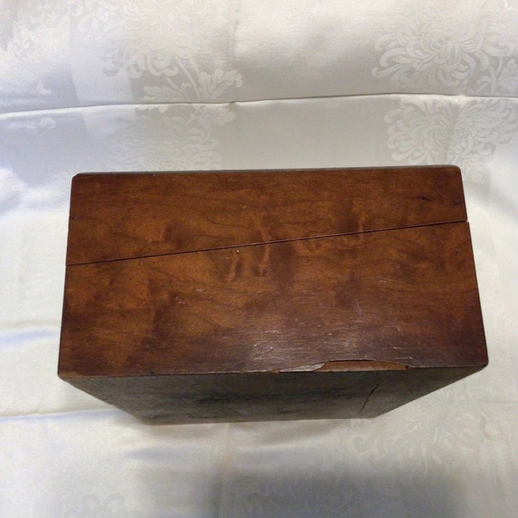 Burled veneer 19th century lap desk. - Picture 10 of 11